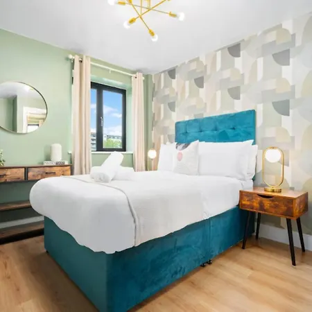 Apartmán Luxe Centre - 2 Bedroom - Secure Parking - Balcony - Rated -11a *